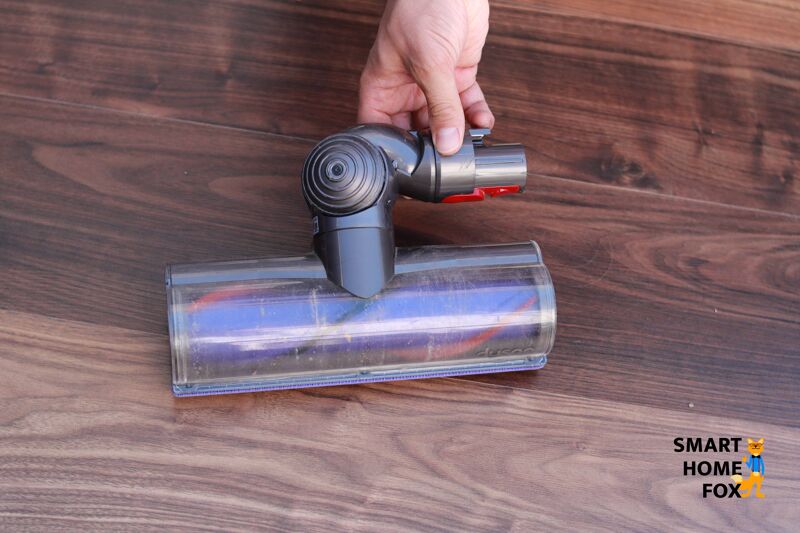 Das Gelenk der Standardbürste des Dyson V7